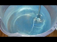 강 표는 깊게 에폭시 수지에게 2/1 두꺼운 주형 수지와 경화제를 따릅니다