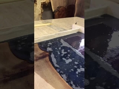 깊이 붓는 에포시 로 깊이 를 드러내는 것