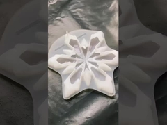 맑은 樹脂 으로 빛나는 표면